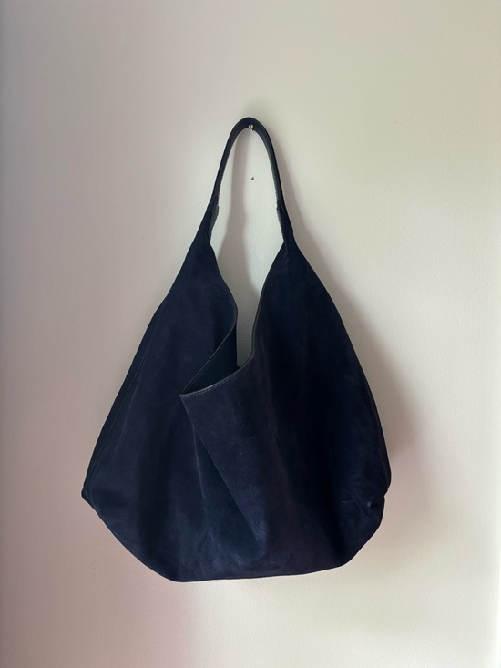 Madewell Handbags - NWOT - Madewell Suede Leather Shoulder Bag in Navy